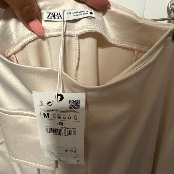 Zara cargo style skirt NWT’s size medium - Picture 4 of 8